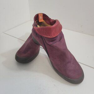 Plum & Red Softino by Fly of London Leather bootie Size 39-Made in Portugal